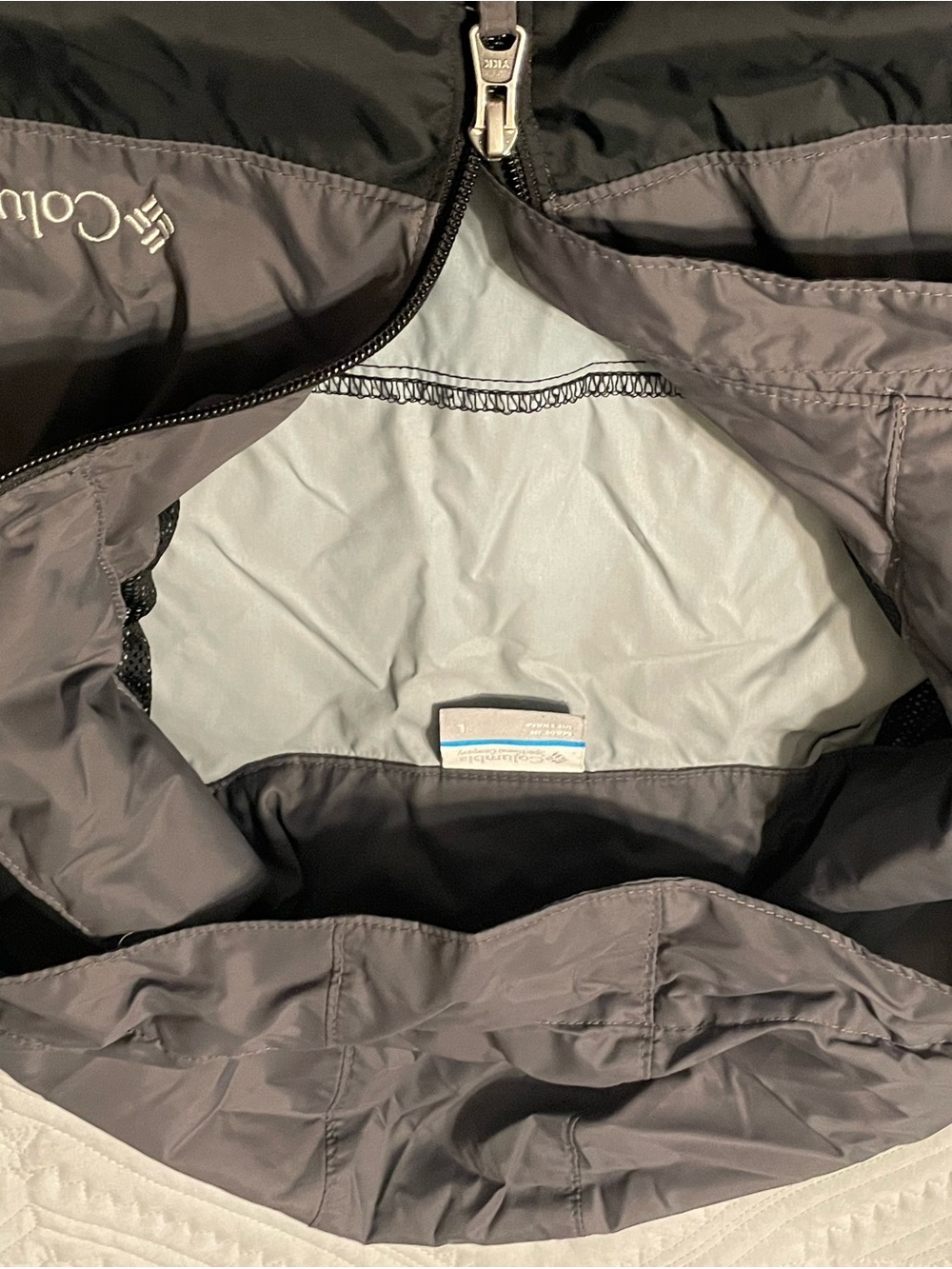 Columbia Two-Tone Black and Gray Windbreaker Jacket - Picture 12 of 15